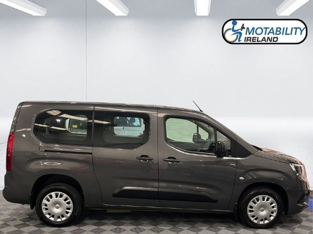 Image for 2022 Opel Combo Wheelchair Accessible