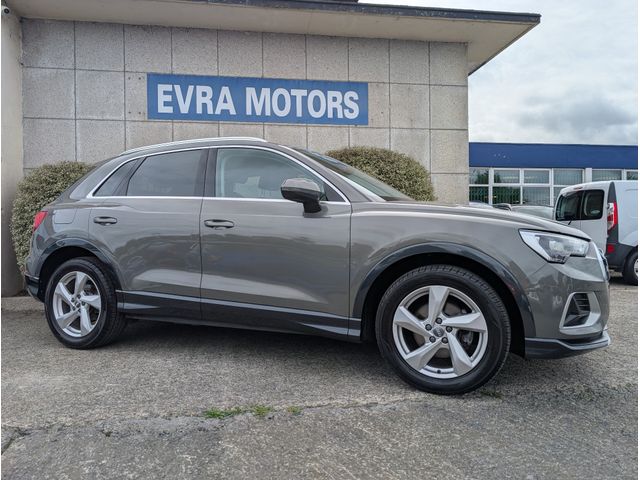 Image for 2020 Audi Q3 35 SE AUTOMATIC 2.0 DIESEL //KEYLESS ENTRY//REVERSE CAMERA//HEATED SEATS//ADAPTIVE CRUISE CONTROL///