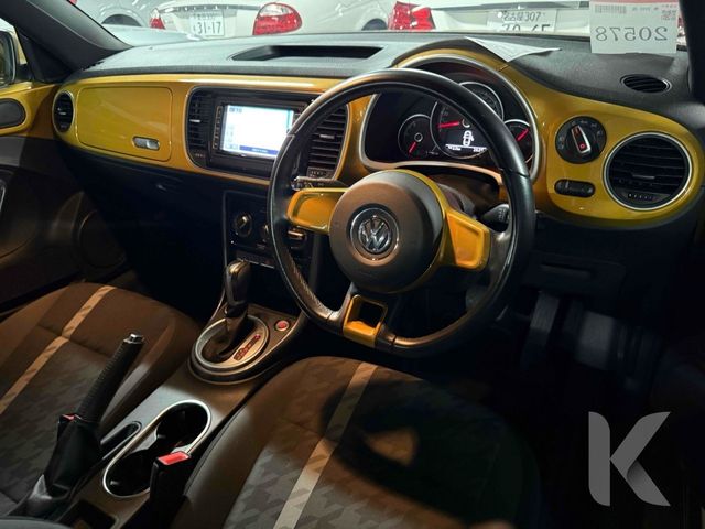 Image for 2018 Volkswagen Beetle DESIGN EDITION - PUSH START/STOP BUTTON - REVERSE CAMERA - CRUISE CONTROL - FACTORY ALLOYS - COLOUR CODED INTERIOR