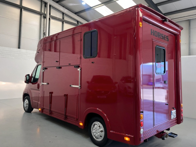 Image for 2019 Peugeot Boxer 2.2 140HP Stallion Box
