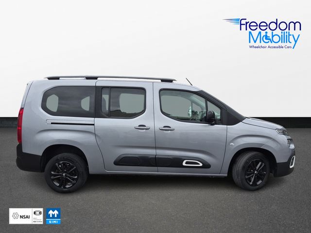 Image for 2023 Citroen Berlingo Lowered Floor Wheelchair Access Taxi Spec