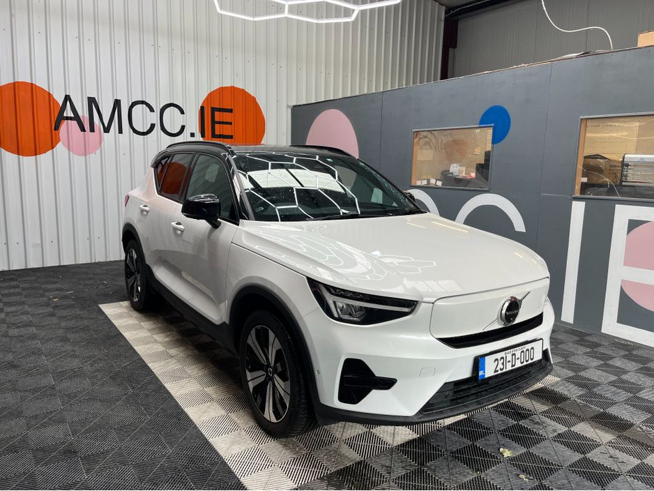 Image for 2022 Volvo XC40 €28950 2022 VOLVO XC40 SINGLE MOTOR AUTOMATIC / CRUISE CONTROL / REVERSE CAMERA / ELECTRIC MEMORY & HEATED SEATS / HEATED STEERING WHEEL / PANORAMIC SUNROOF / APPLE CARPLAY AND MORE