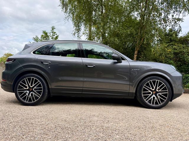 Image for 2025 Porsche Cayenne E-HYBRID *Irish Car…Panoramic Sunroof…Adaptive Air Suspension*