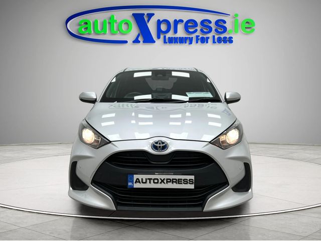 Image for 2021 Toyota Yaris 1.5 HYBRID X Automatic, Reversing camera