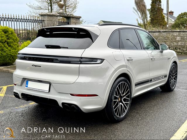 Image for 2024 Porsche Cayenne 3.0 V6 E-HYBRID AUTO==HUGE SPEC==COST €153K NEW==