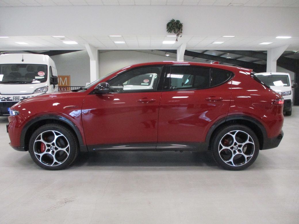 Image for 2025 Alfa Romeo Tonale Veloce 1 3 280 BHP Phev Q4 AWD-PRE REG-HUGE SAVINGS-DELIVERY KM'S