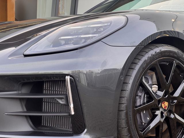 Image for 2025 Porsche Panamera 4 E-Hybrid 4+1