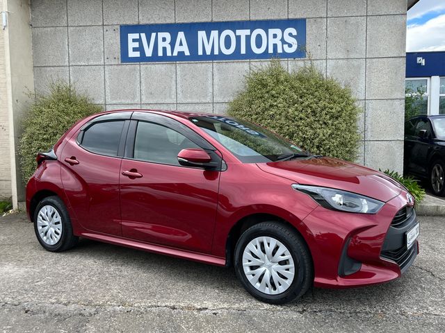 Image for 2021 Toyota Yaris X 4WD HYBRID AUTOMATIC 1.5 PETROL //KEYLESS ENTRY//ADAPTIVE CRUISE CONTROL//CARPLAY//