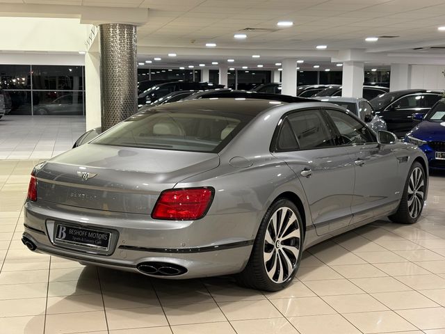 Image for 2025 Bentley Flying Spur 3.0 V6 E-HYBRID AZURE=AS NEW//HUGE SPEC=PAN ROOF//BALANCE OF BENTLEY WARRANTY=ONLY €150 ANNUAL ROAD TAX//TAILORED FINANCE PACKAGES AVAILABLE=TRADE INS WELCOME