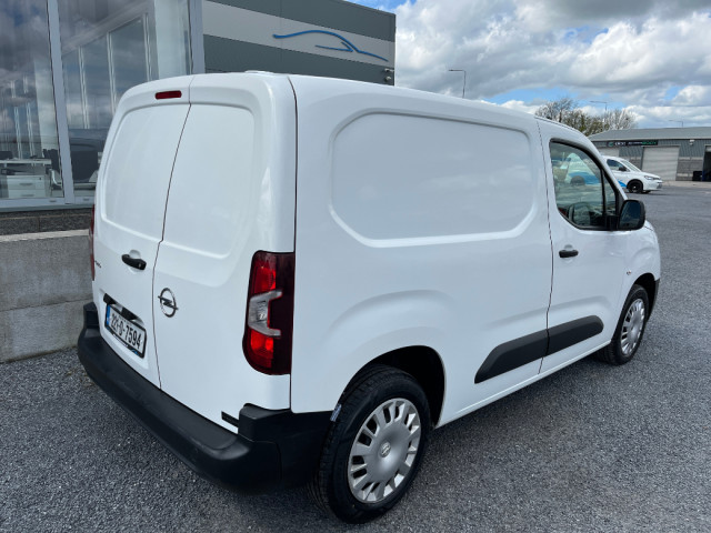 Image for 2022 Opel Combo 1.5 100BHP 6sp 5D*QUALITY ASSURED USED CARS*SIMI APPROVED*GREAT RATE FINANCE AVAILABLE*WELCOME TO DAVID QUIGLEY AUTOS*