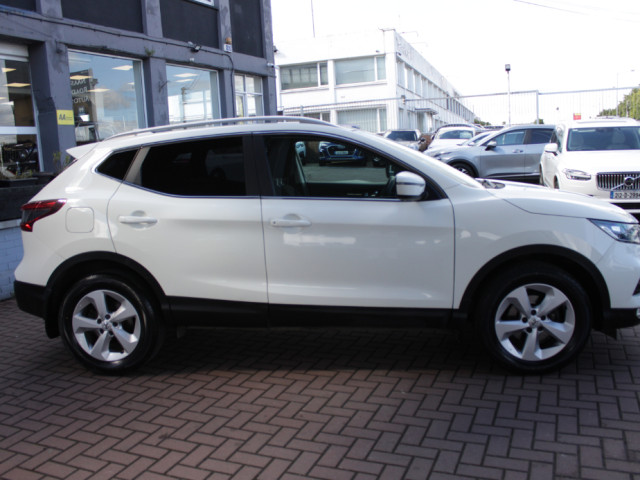 Image for 2019 Nissan Qashqai 1.3 SV EDITION 5DR ESTATE // STUNNING CAR FINISHED IN WHITE WITH ONLY 113, 000 KMS // MINTER // BUY WITH CONFIDENCE AA AND SIMI APPROVED DEALER 2026 // FINANCE ARRANGED // ALL TRADE INS WELCOME // 