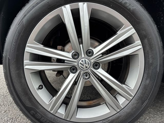 Image for 2019 Volkswagen T-Cross R-LINE 1.0 TSI MANUAL 6SPEED FWD 115HP 5 5DR