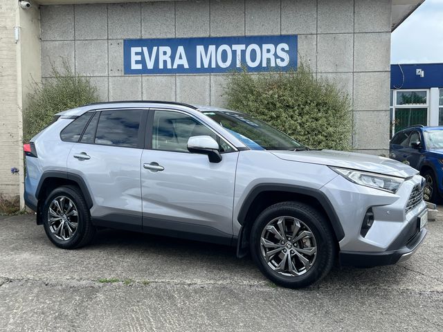 Image for 2024 Toyota Rav4 SOL HYBRID AUTOMATIC 2.5 PETROL //HIGH SPEC//LOW MILES//FULL LEATHER HEATED SEATS//REVERSE CAMERA//SAT NAV//KEYLESS ENTRY//