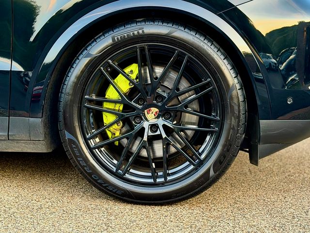 Image for 2024 Porsche Cayenne E-hybrid 5DR Auto