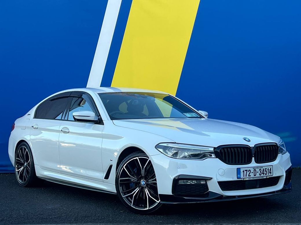 Image for 2017 BMW 5 Series 530e M-SPORT COMPETITION PACK 2.0 HYBRID // VERY LOW MILEAGE // NEW M5 COMP ALLOYS // LEATHER HEATED SEATS // 360 PARKING CAMERAS