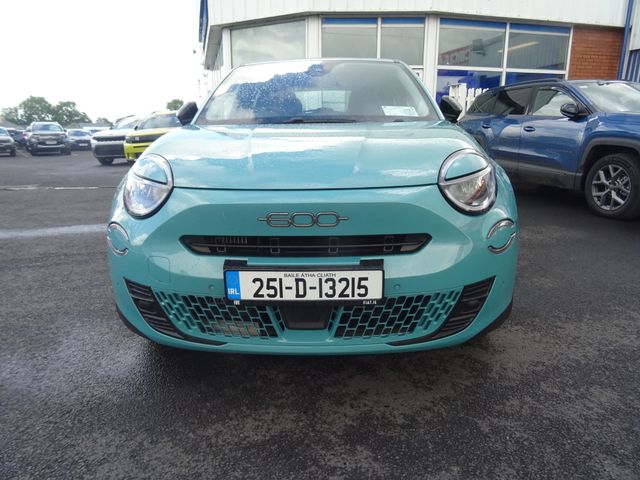 Image for 2025 Fiat 600 Dolcevita 1.2 Hybrid Edct