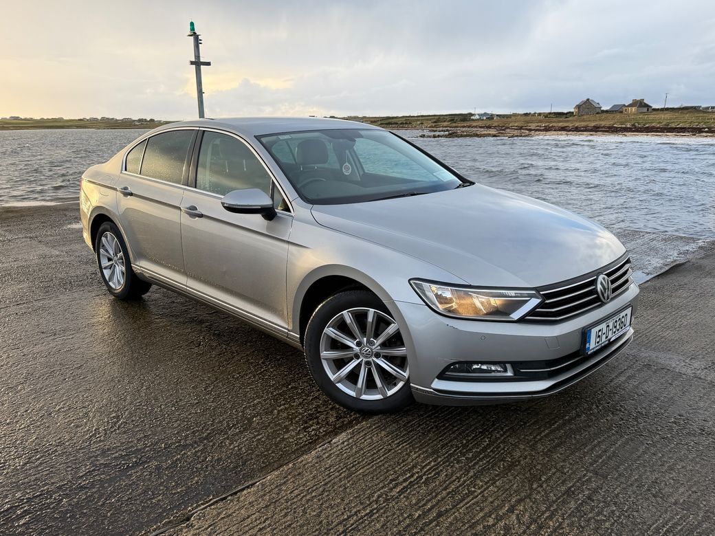 Image for 2015 Volkswagen Passat Hline 1.6 TDI M6F 120HP 4DR