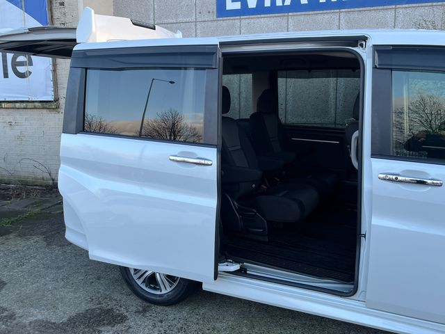 Image for 2020 Honda Stepwagon SPADA 7 SEATER HYBRID 2.0 PETROL //LOW MILES//ADAPTIVE CRUISE CONTROL//KEYLESS ENTRY//REVERSE CAMERA//POWER SLIDING REAR DOORS//