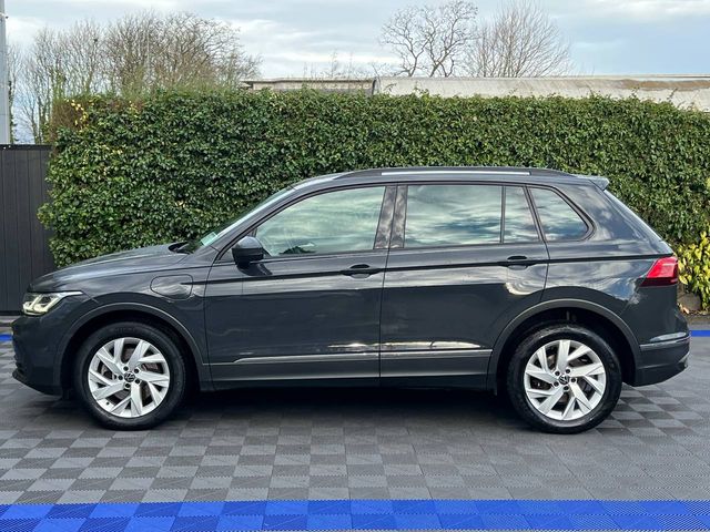 Image for 2022 Volkswagen Tiguan LIFE 1.4 TSI PLUG-IN HYBRID // FULL SERVICE HISTORY // APPLE CARPLAY/ANDROID AUTO // ADAPTIVE CRUISE CONTROL