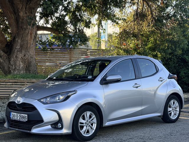 Image for 2024 Toyota Yaris Hybrid 1.5 Luna