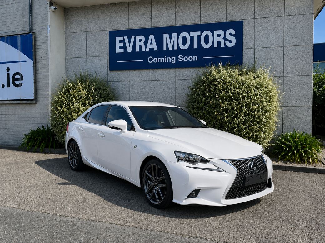 Image for 2015 Lexus IS 300h F-SPORT AUTOMATIC HYBRID 2.5 PETROL //HIGH SPEC//HALF RED LEATHER ELECTRIC HEATED SEATS//REVERSE CAMERA//KEYLESS ENTRY//ADAPTIVE CRUISE CONTROL// 