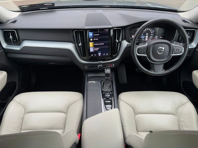 Image for 2018 Volvo XC60 D4 190HP AWD MOMENTUM