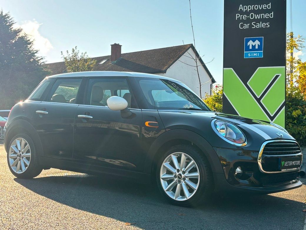 Image for 2018 Mini Cooper COOPER D LEATHER 