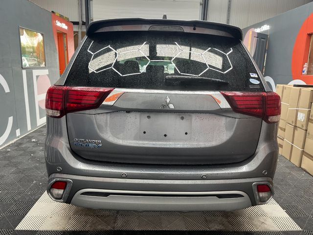 Image for 2019 Mitsubishi Outlander 2019 MITSUBISHI OUTLANDER PHEV G 2.4 AUTOMATIC / CRUISE CONTROL / REVERSE CAMERA / ELECTRIC MEMORY & HEATED SEATS / PADDLE SHIFTERS AND MORE