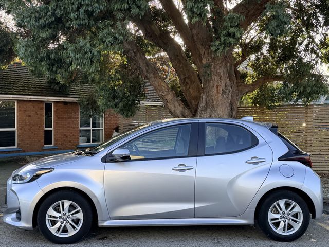 Image for 2024 Toyota Yaris Hybrid 1.5 Luna