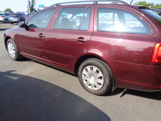 Image for 2012 Skoda Octavia Comb Ambi 1.6 CR 105HP 4DR