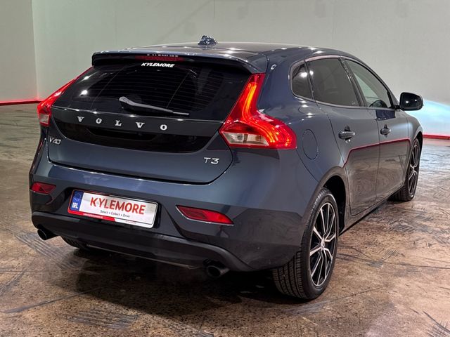 Image for 2018 Volvo V40 1.5 AUTOMATIC - BEIGE/TARTAN INTERIOR - UPGRADED ALLOYS - REAR CAMERA - TAIL-GATE