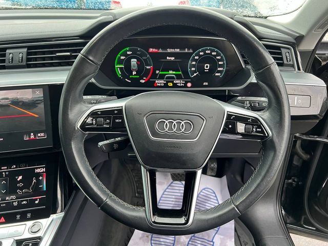Image for 2023 Audi Q8 E-TRON SPORT 55 QUATTRO // APPLE CARPLAY/ANDROID AUTO // ADAPTIVE AIR SUSPENSION // DUAL ZONE CLIMATE CONTROL