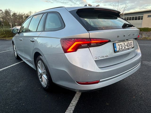 Image for 2023 Skoda Octavia 
