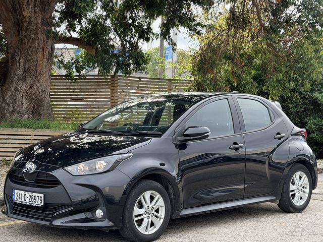 Image for 2024 Toyota Yaris Hybrid 1.5 Luna. LOW MILES