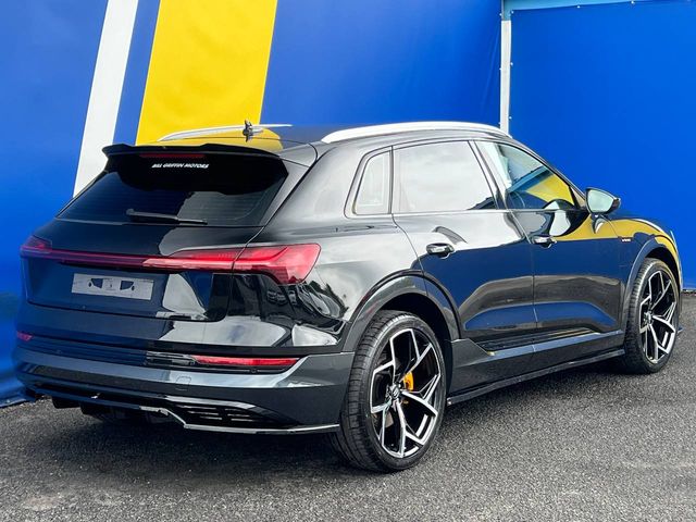 Image for 2021 Audi e-tron 50 QUATTRO RS-PERFORMANCE PACK // ADAPTIVE AIR SUSPENSION // LEATHER INTERIOR // MULTIMEDIA DISPLAY
