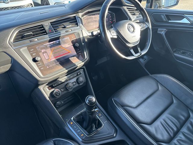 Image for 2021 Volkswagen Tiguan Allspace R-LINE 2.0TDI 150HP MANUAL