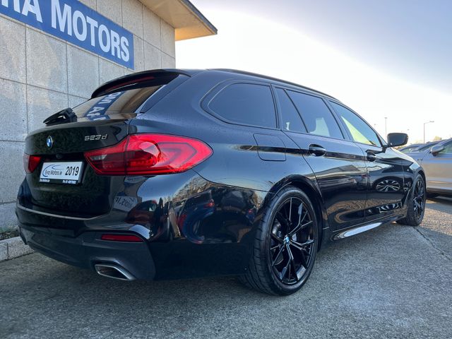 Image for 2019 BMW 5 Series 523D G31 ESTATE AUTOMATIC 2.0 DIESEL //MASSIVE SPEC//HEATED ELECTRIC SEATS//ADAPTIVE CRUISE CONTROL//HEAD UP DISPLAY//360 PARKING CAMERAS// 