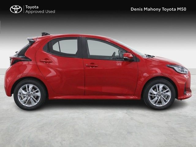 Image for 2026 Toyota Yaris Hev Luna