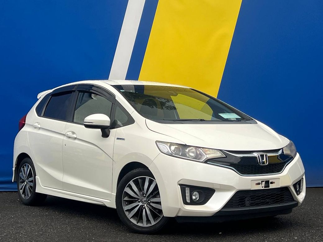 Image for 2016 Honda Fit S-PACKAGE 1.5 HYBRID AUTO // FULL SERVICE HISTORY // 16" DIAMOND CUT ALLOYS // REVERSE CAMERA