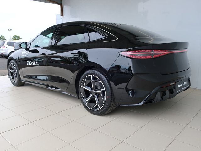 Image for 2026 BYD Seal 82.5kWh Design RWD