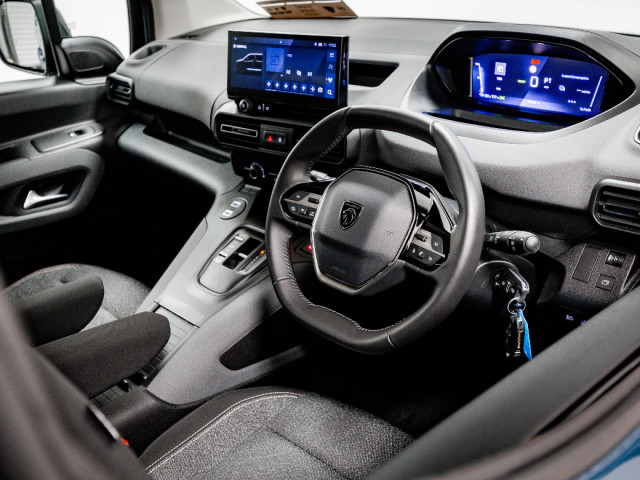 Image for 2025 Peugeot Rifter E-Allure 50kWh Auto 136HP - 7 Seats
