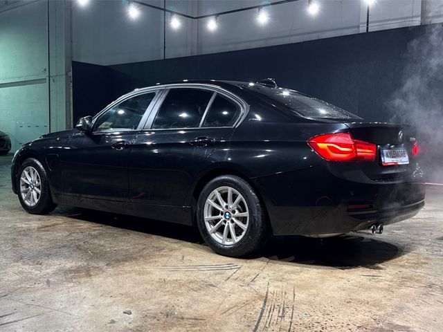 Image for 2017 BMW 3 Series E-I PERFORMANCE - 2.0 330E - CRUISE CONTROL - MULTI FUNCTION - ALLOY WHEELS - ELECTRIC SEATS - HEATING / AC CONTROLS - REVERSE CAMERA