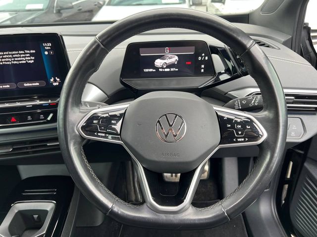 Image for 2023 Volkswagen ID.4 LIFE 77KWH // APPLE CARPLAY/ANDROID AUTO // REVERSE CAMERA // HEATED MULTIFUNCTION STEERING WHEEL