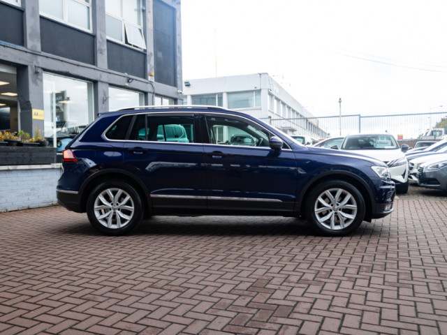 Image for 2020 Volkswagen Tiguan 2.0 TDI HIGHLINE 150BHP 5DR ESTATE // LEATHER // MINT CONDITION WITH ONLY 135, 000 KMS // BUY WITH CONFIDENCE AA AND SIMI APPROVED DEALER 2025 // FINANCE ARRANGED // ALL TRADE INS WELCOM