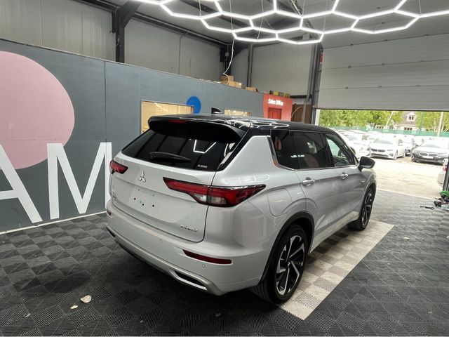 Image for 2024 Mitsubishi Outlander €45950 2024 MITSUBISHI OUTLANDER PHEV P 4WD 2.4 AUTOMATIC / CRUISE CONTROL / 360° CAMERA / ELECTRIC MEMORY & HEATED SEATS / PADDLE SHIFTERS / HEATED STEERING WHEEL / 7 SEATS OPTION / PANORAMIC SUNR
