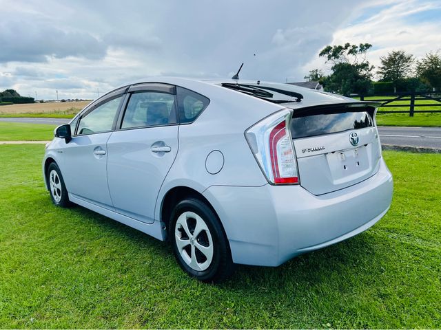 Image for 2014 Toyota Prius 2014 Prius in excellent condition .