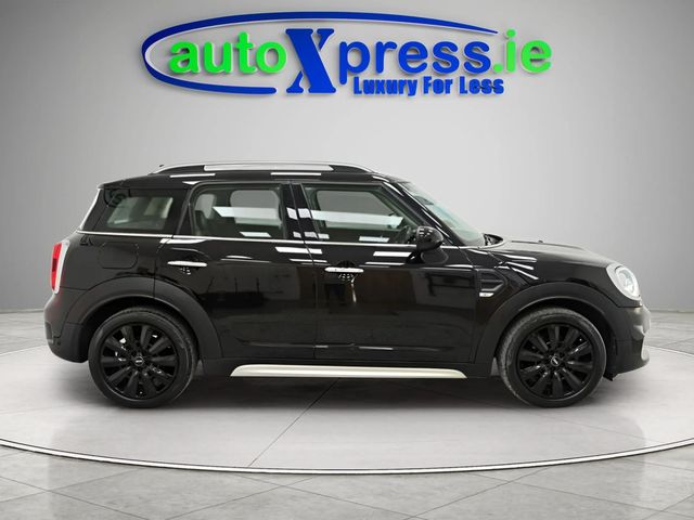 Image for 2018 Mini Countryman CROSSOVER 2.0 Automatic, Reversing camera