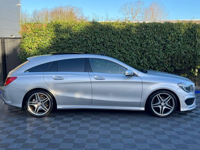 Image for 2015 Mercedes-Benz CLA Class CLA180 SHOOTING BRAKE AMG-LINE 1.6 AUTO // PANORAMIC SUNROOF // FULL SERVICE HISTORY // 