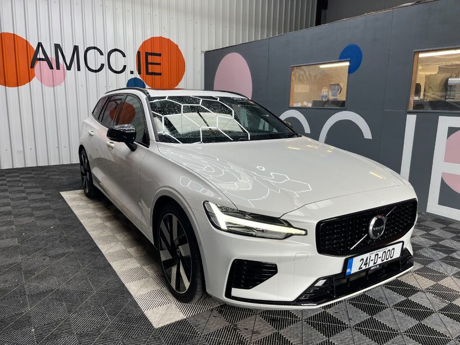 Image for 2024 Volvo V60 2024 VOLVO V60 ULTRA T6 PLUG-IN 2.0 AUTOMATIC / CRUISE CONTROL / PARKING CAMERA / ELECTRIC MEMORY & HEATED SEATS / PANORAMIC SUNROOF / APPLE CARPLAY AND MORE