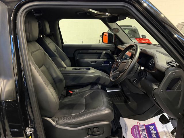 Image for 2024 Land Rover Defender HARD TOP X-DYNAMIC 350 HSE #18